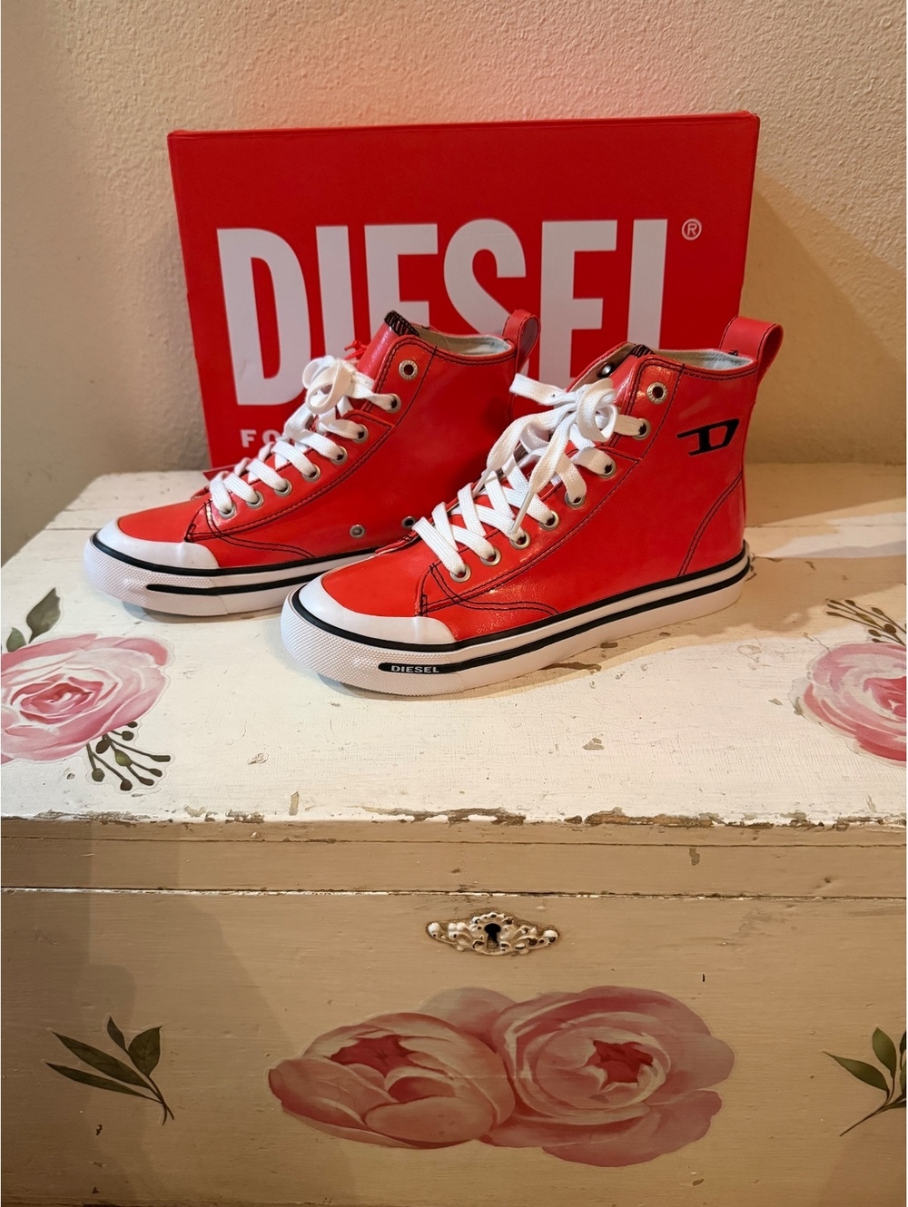 Diesel High Tops Sneakers Orange Red PU Leather Women’s 7 New in Box